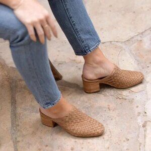 NISOLO All Day Woven Mule Leather Shoes Almond Stacked Block Heel size 7.5